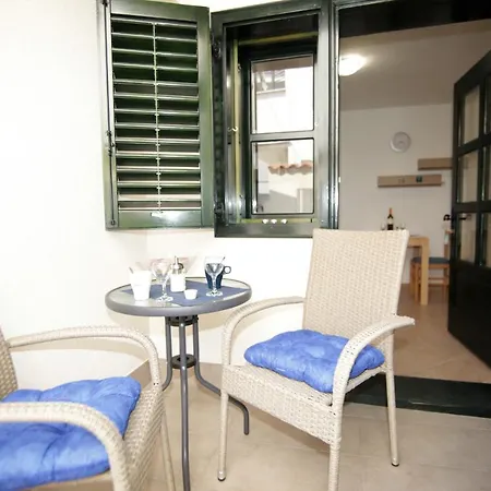 Apartment Ljubica Tisno