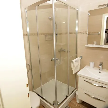 Apartment Ljubica Tisno